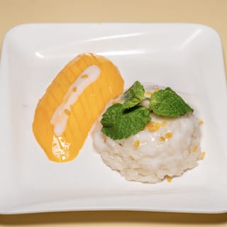 Mango w/ Sticky Rice